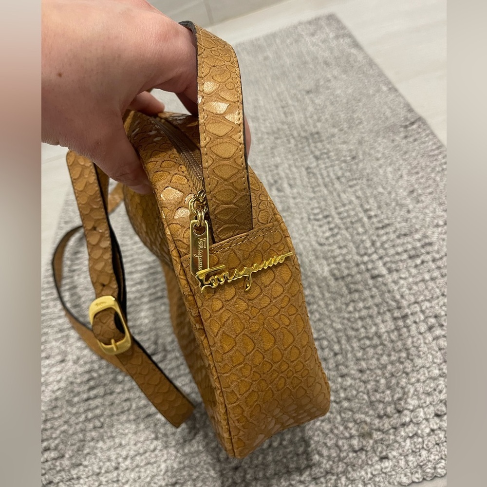 Salvatore Ferragamo Vintage Tan Snake Embossed Leather Round Crossbody Bag Italy - Picture 3 of 15